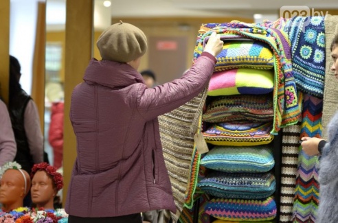 Гомельские ремесленники представили новые hand-made работы и поделились секретами своего ремесла