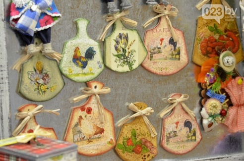 Гомельские ремесленники представили новые hand-made работы и поделились секретами своего ремесла