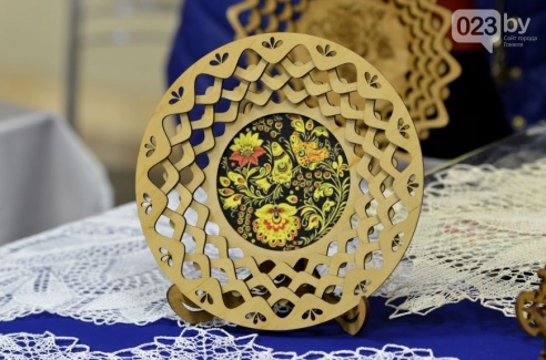 Гомельские ремесленники представили новые hand-made работы и поделились секретами своего ремесла