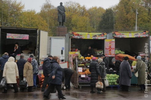 Налетай, торопись… Гомельчане оценили размах ярмарки на площади Ленина