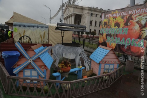 Налетай, торопись… Гомельчане оценили размах ярмарки на площади Ленина