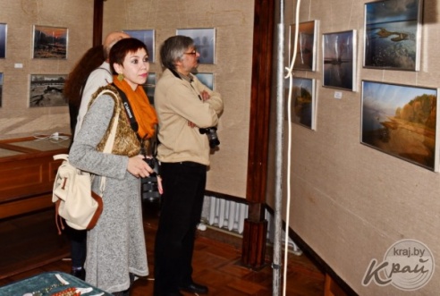 Айсберги, туман и долина пней. Чем фотографа из Минска привлекает Вилейское водохранилище?