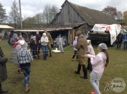 Вилейские гимназисты побывали в палаточном лагере времен Великой Отечественной войны (ФОТО)