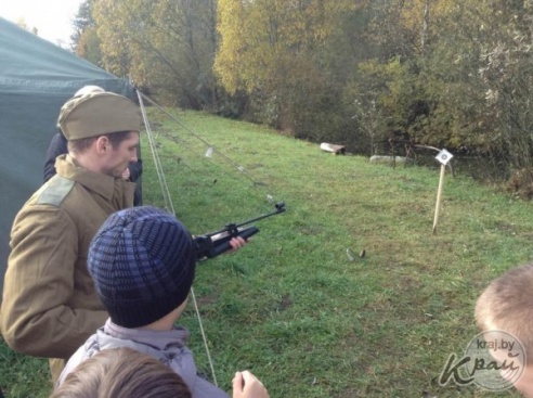 Вилейские гимназисты побывали в палаточном лагере времен Великой Отечественной войны (ФОТО)