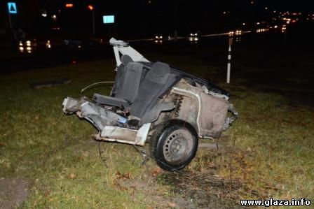 Страшное ДТП в Мозыре: Ауди разорвало на две части (фото)
