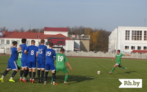 “Маладзечна ДЮСШ 4” саступае камандзе з Узды і фактычна губляе шанец выйсці ў першую лігу (Фотарэпартаж)