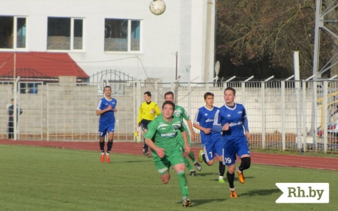 “Маладзечна ДЮСШ 4” саступае камандзе з Узды і фактычна губляе шанец выйсці ў першую лігу (Фотарэпартаж)