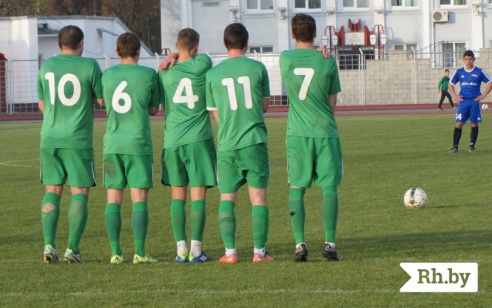 “Маладзечна ДЮСШ 4” саступае камандзе з Узды і фактычна губляе шанец выйсці ў першую лігу (Фотарэпартаж)