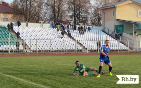 “Маладзечна ДЮСШ 4” саступае камандзе з Узды і фактычна губляе шанец выйсці ў першую лігу (Фотарэпартаж)