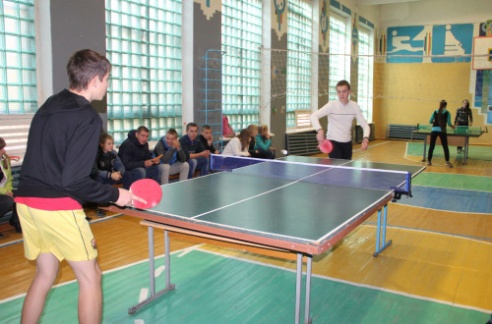 В спортивном зале государственного учреждения образования «Костюковичский профессиональный лицей № 8» состоялись соревнования по настольному теннису (+ фото)