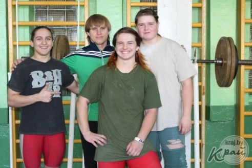 Штангистки Рита Лещенко и Аня Бахир из Глубокого: Наша цель – Олимпиада-2020 в Токио (ФОТО)