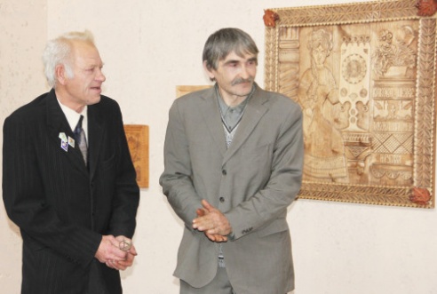 Презентация выставки-продажи «Мастер+мастер» резчиков по дереву города Костюковичи состоялась (+ фото)