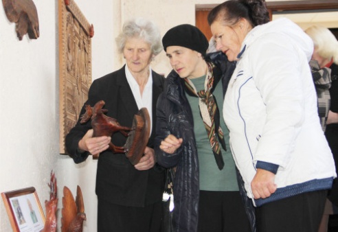 Презентация выставки-продажи «Мастер+мастер» резчиков по дереву города Костюковичи состоялась (+ фото)