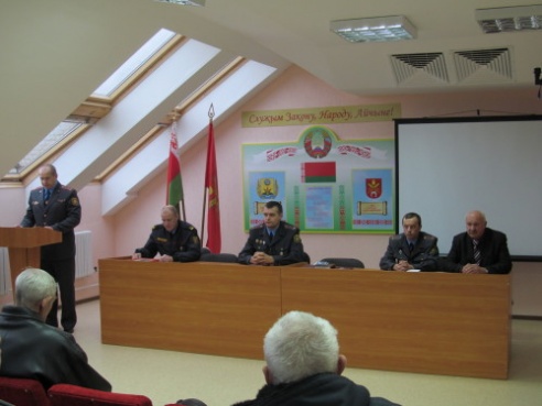 В отделе внутренних дел Костюковичского райисполкома прошло офицерское собрание (+ фото)
