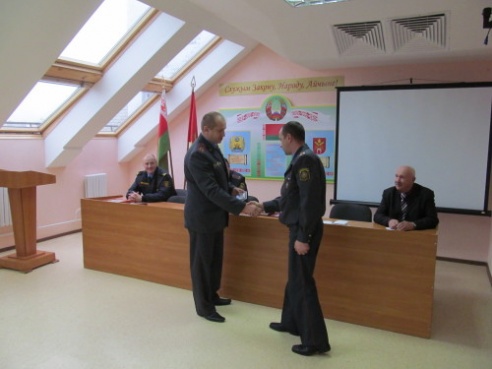 В отделе внутренних дел Костюковичского райисполкома прошло офицерское собрание (+ фото)