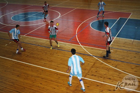 Вилейка загружает кошелку мячей Мяделю, а мядельский «Зубренок» отвечает победой над вилейскими Шиловичами (ФОТО)