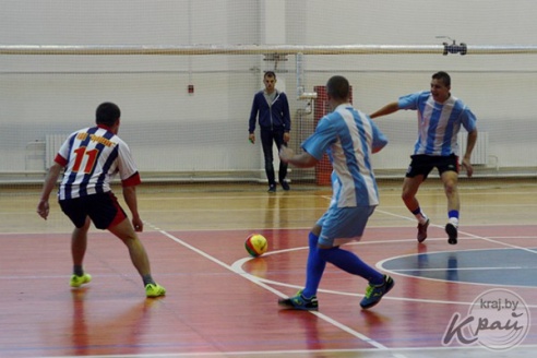 Вилейка загружает кошелку мячей Мяделю, а мядельский «Зубренок» отвечает победой над вилейскими Шиловичами (ФОТО)