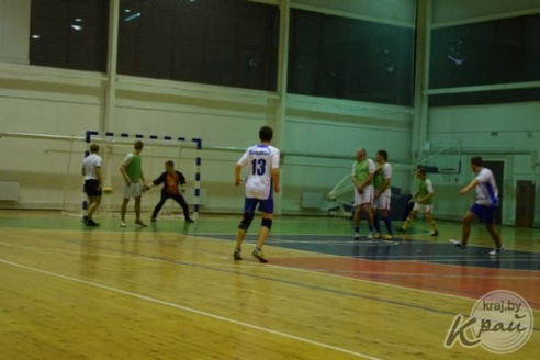 Вилейка загружает кошелку мячей Мяделю, а мядельский «Зубренок» отвечает победой над вилейскими Шиловичами (ФОТО)