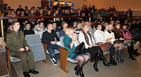 Торжественное мероприятие, посвященное Дню призывника «Солдаты мира» прошло в Костюковичах (+ фото)