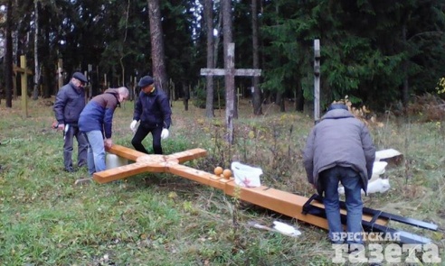 Ініцыятары ўстаноўкі крыжа памяці берасцейцам: «Курапаты для беларусаў - знакавае месца»
