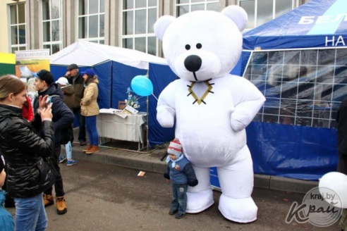 ФОТОРЕПОРТАЖ: Ростовые куклы, мастер-классы, салют, или Что можно было увидеть на "Дожинках" в Вилейке