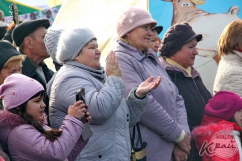 ФОТОРЕПОРТАЖ: Ростовые куклы, мастер-классы, салют, или Что можно было увидеть на "Дожинках" в Вилейке