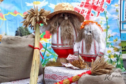 ФОТОРЕПОРТАЖ: Ростовые куклы, мастер-классы, салют, или Что можно было увидеть на "Дожинках" в Вилейке