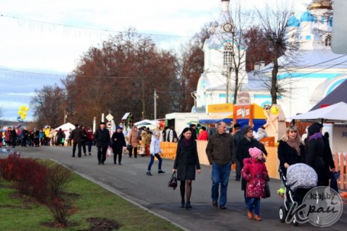 ФОТОРЕПОРТАЖ: Ростовые куклы, мастер-классы, салют, или Что можно было увидеть на "Дожинках" в Вилейке