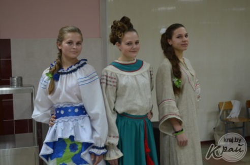 «Чайханщики» и «шынкары» соревновались в приготовлении драников в Вилейке (ФОТО)