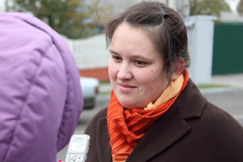 Уговоры, эмоции и вера – жители Горок рассказали, как совершали ненужные покупки