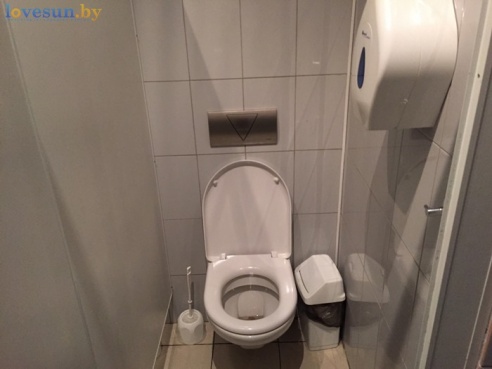 Тайный гость в красно-чёрном ресторане Ksart в Светлогорске