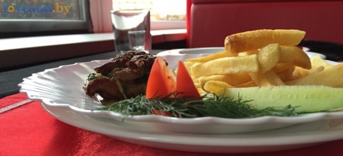 Тайный гость в красно-чёрном ресторане Ksart в Светлогорске