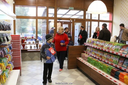 В Бобруйске после ремонта открылся магазин «Красного пищевика»