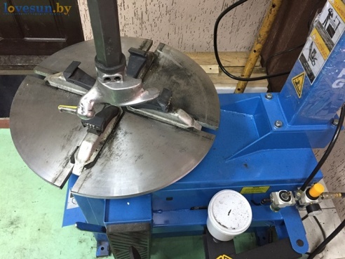 В Светлогорске появился первый круглосуточный шиномонтаж