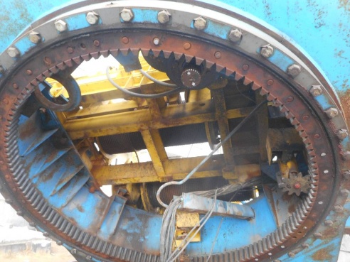 МЧС: на бульваре Приберезинском произошло опрокидывание башенного подъемного крана