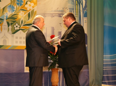 У Паставах ушанавалі работнікаў сельскай гаспадаркі і перапрацоўчай прамысловасці аграпрамысловага комплексу (+шмат фота)