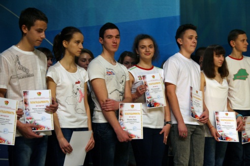 У Паставах ушанавалі работнікаў сельскай гаспадаркі і перапрацоўчай прамысловасці аграпрамысловага комплексу (+шмат фота)