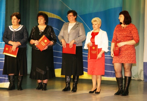 У Паставах ушанавалі работнікаў сельскай гаспадаркі і перапрацоўчай прамысловасці аграпрамысловага комплексу (+шмат фота)