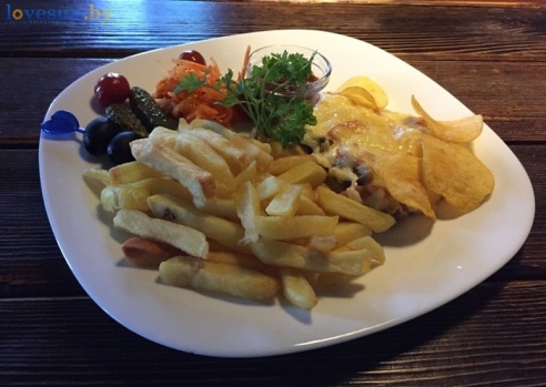 Светлогорский бар "Ягуар" работает всего один день в неделю