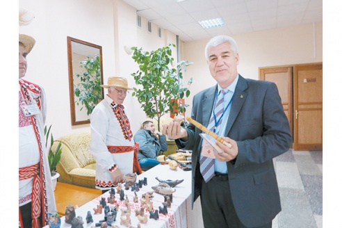 Ручнік, казка і музычнае яйка