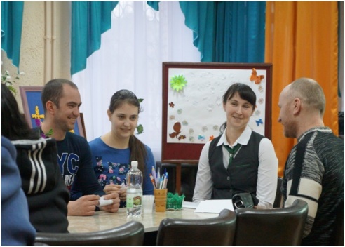 «Под семейным зонтиком»
