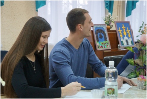 «Под семейным зонтиком»