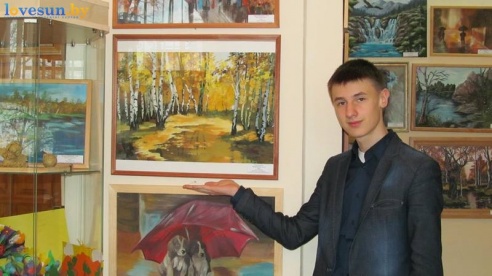 Рисовать может каждый: мастер класс от изостудии "Креатив" для людей с ограниченными возможностями