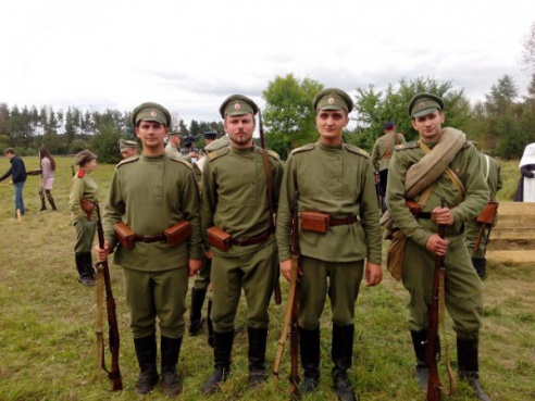 Фоторепортаж: В Сморгони завершился военно-исторический фестиваль «Тропой забытой войны»