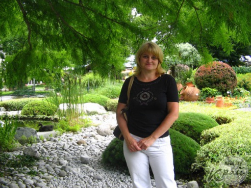 Билеты на лирическую комедию «Незаконное вторжение» получают Владимир Зенюк и Галина Крупенчик