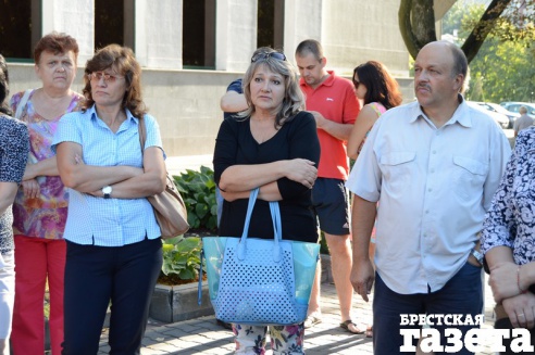 Председатель Брестского горисполкома встретился с жителями улицы Поплавского, чьи дома хотят снести