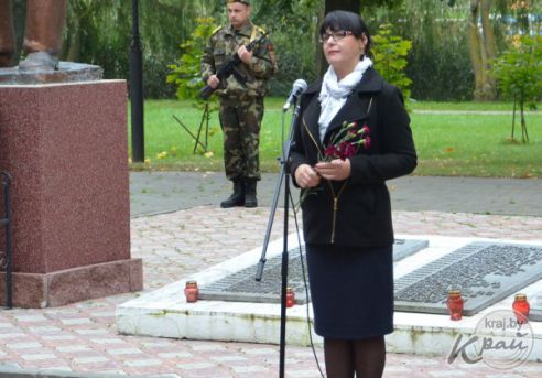 Участники белорусско-российского велопробега предложили председателю Глубокского райисполкома сесть на велосипед (фото)
