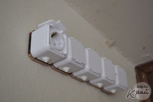 «Мы стараемся, а им лишь бы навредить!» В Вилейке неизвестные повредили скейт-площадку (фото)