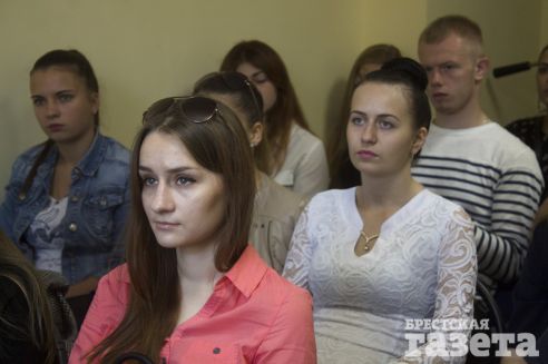 Консультацию по распределению провели для брестских студентов эксперты БOСС
