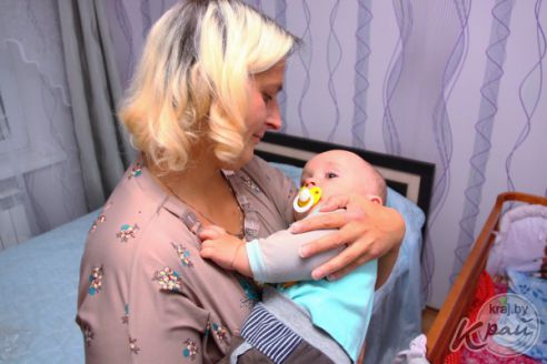 «Врачи сказали, что мой сын – живое растение». История Саши из Вилейки, у которого ДЦП (фото)